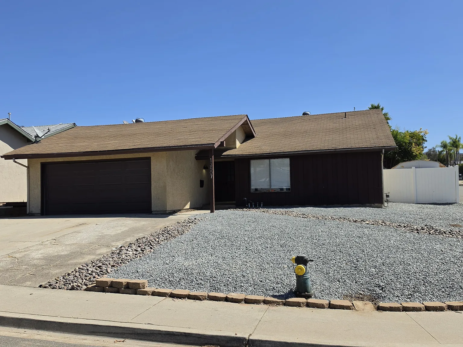 4 bed, 1694 sqft, $3,795 — Photo 2