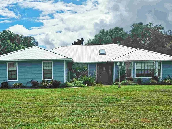 728 N Fischer Cir, Sebastian, FL 32958