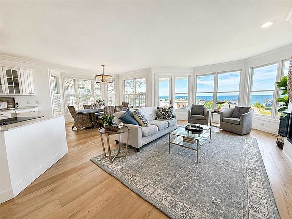 5th image of 3676 Cliffs Dr