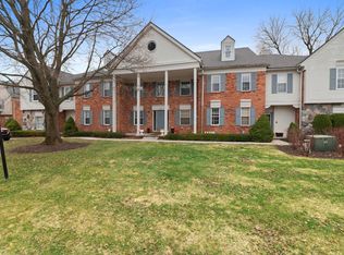 1645 Huntington Park APT E, Rochester Hills, MI 48309