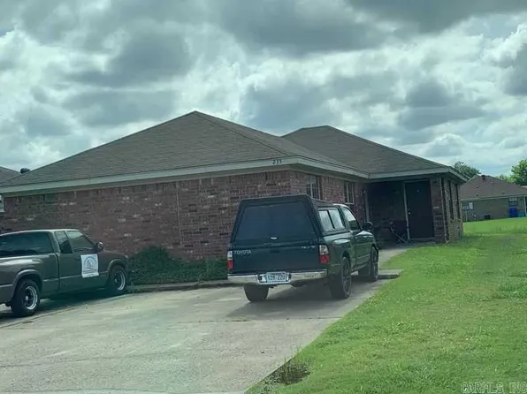 235 S Ash St, Conway, AR 72034