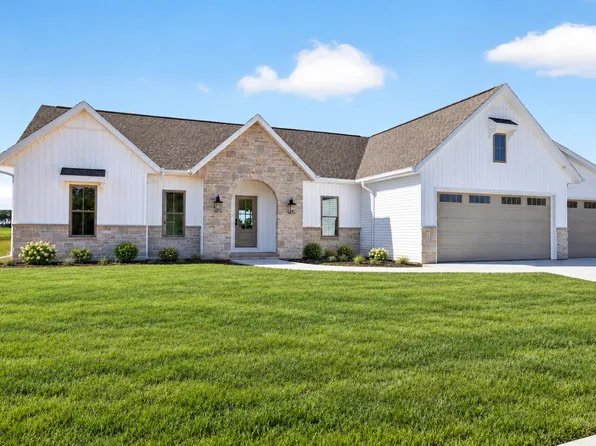 1609 Torchwood Trl, De Pere, WI 54115