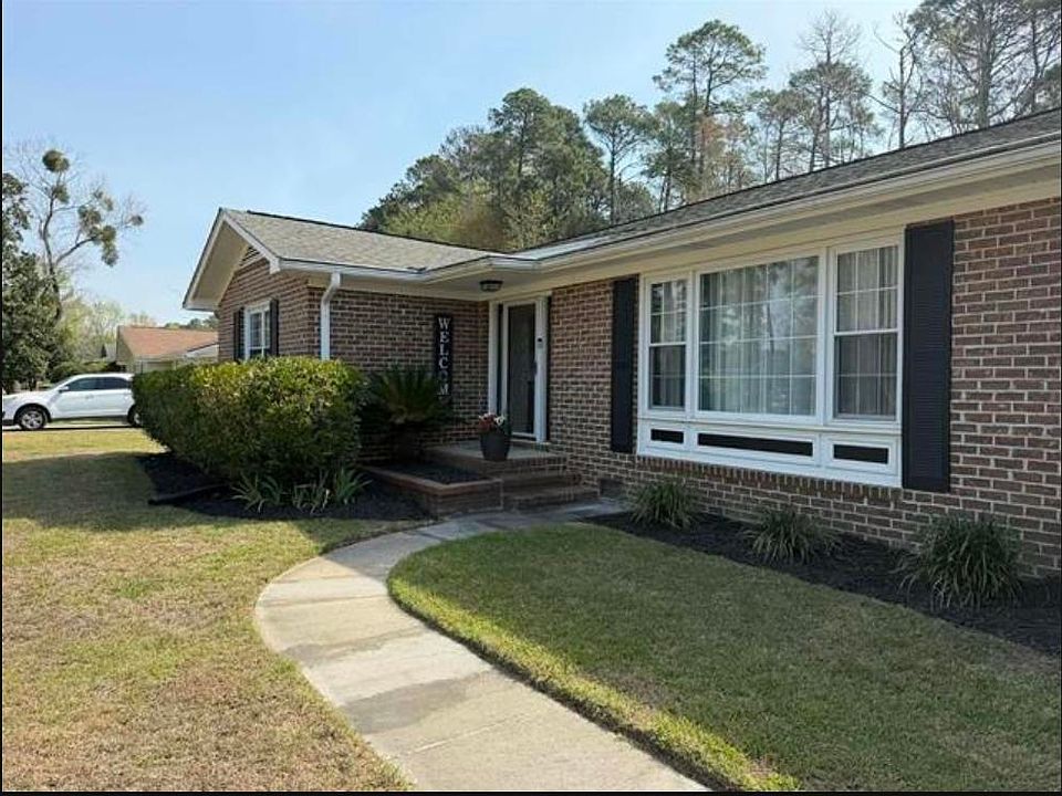 1st image of 27 Plantation Rd.