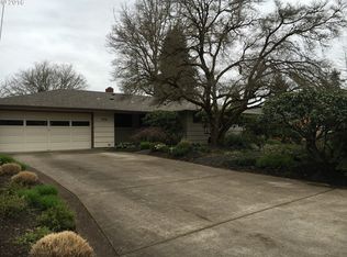 956 Sherwood Pl, Eugene, OR 97401