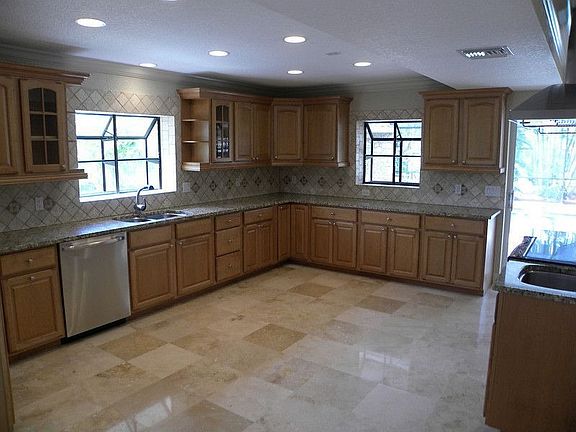 3rd image of 7034 Overlook Dr