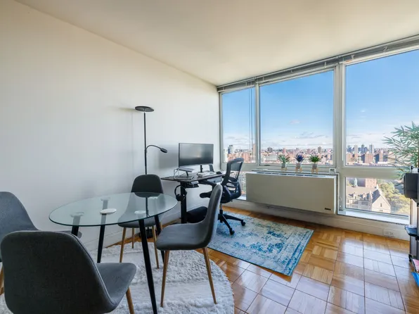 215 East 96th Street 25B image 1 of 4