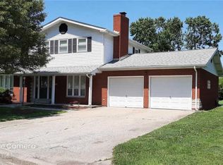 217 Greenway Dr, Granite City, IL 62040