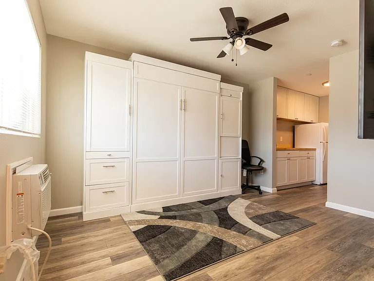 251 S Tehama St #14 — Photo 5