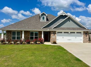 820 Macdonald Dr, Pea Ridge, AR 72751