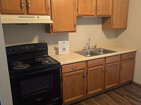 4th image of 301 Anthony Dr APT C
