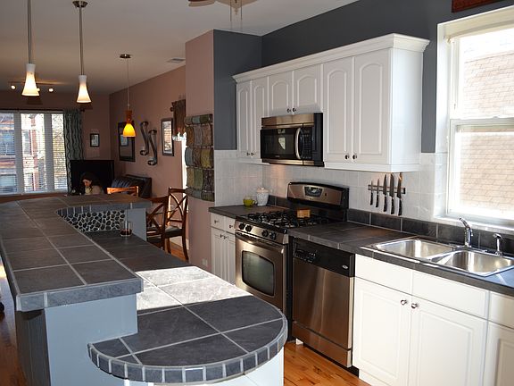 3rd image of 3042 N Christiana Ave APT 2