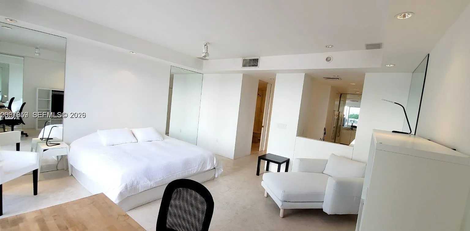Mirador 1200 Condo — Photo 4