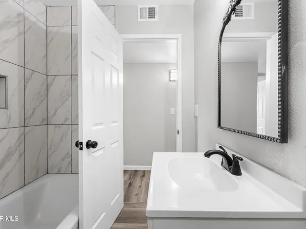 414 E Avenue J #13, Lancaster, CA 93535
