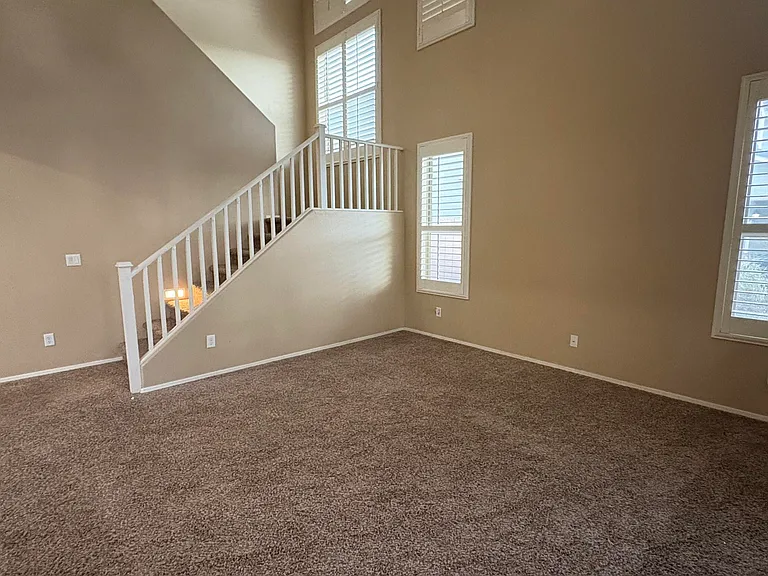 15165 N 143rd Ave — Photo 7