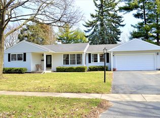 2704 Owl Ln, Rolling Meadows, IL 60008