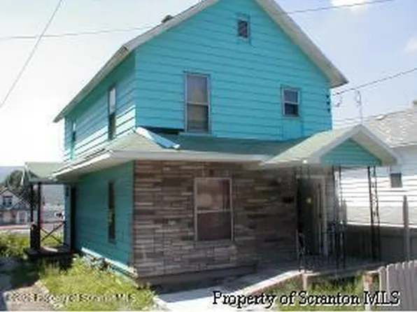 135 Terrace St, Carbondale, PA 18407