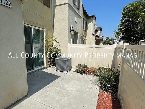 2nd image of 44122 Calle Luz