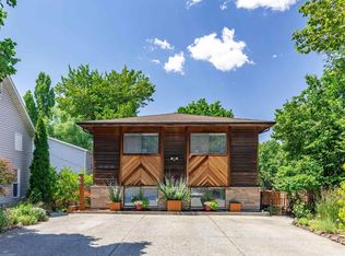 915 S Adams St, Moscow, ID 83843