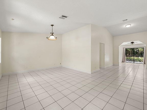 5th image of 13835 49th Street N
