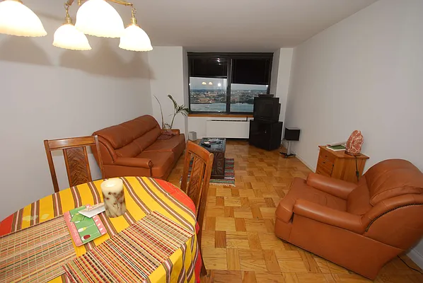 Rented by Luxury Habitat | media 24