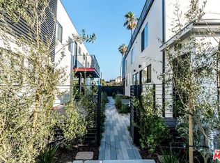 3015 Ocean Ave, Venice, CA 90291