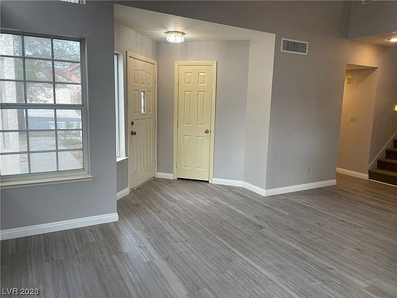 3rd image of 9713 Sierra Mesa Ave