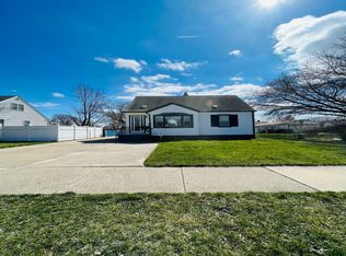 17440 Martin Rd, Roseville, MI 48066