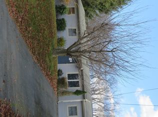 15 Maryann Rd, Oak Ridge, NJ 07438