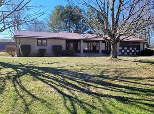 581 S Casteel Rd, Connersville, IN 47331