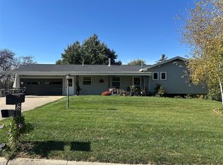 503 Reynolds Rd, Marshalltown, IA 50158