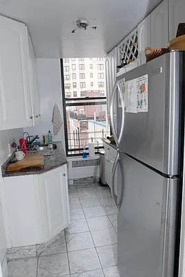 Rented by G. Laurie Cooper | media 19