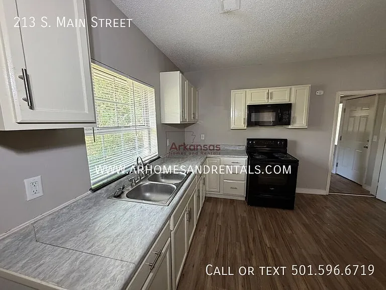 213 S Main St — Photo 6