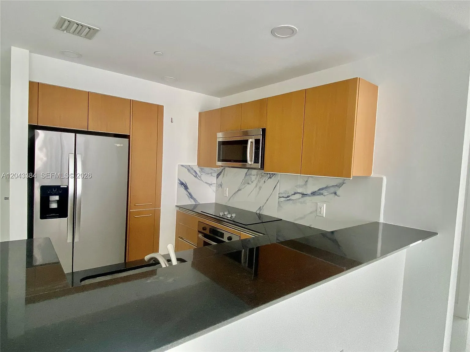 1060 Brickell Condo — Photo 2