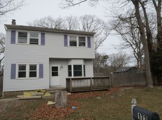 173 Aspen Rd, Mastic Beach, NY 11951