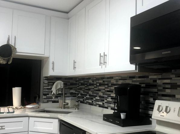 683 Daisy Ln APT 301