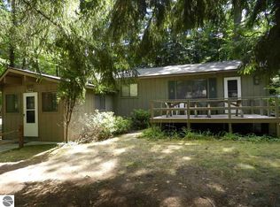 8483 Deadstream Rd, Honor, MI 49640