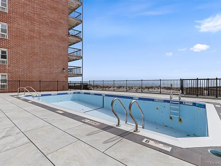 750 Shore Rd #2G — Photo 24