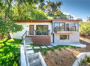 6917 Cahuenga Park Trl, Los Angeles, CA 90068