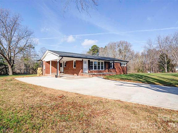 2nd image of 2822 Bettis Rd