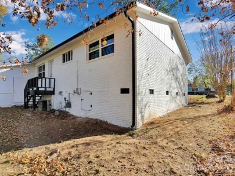 2545 Abelwood Rd — Photo 20