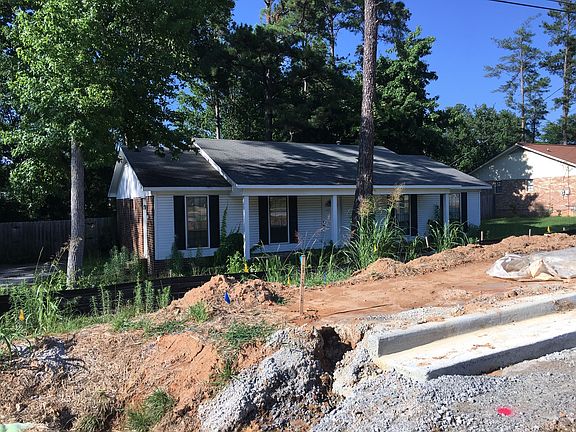 3rd image of 4069 River Watch Pkwy