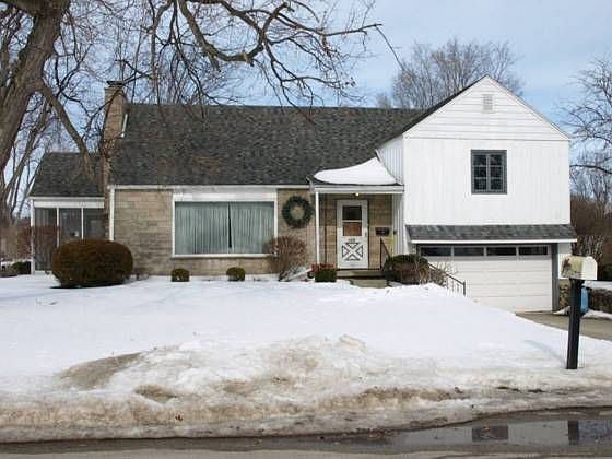 1st image of 123 E Kentucky Ave
