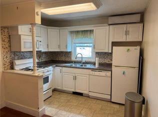 38-40 Freebody St #307, Newport, RI 02840