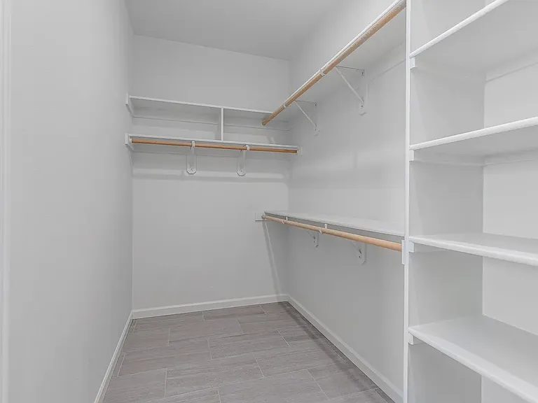 1107 Brown St — Photo 24
