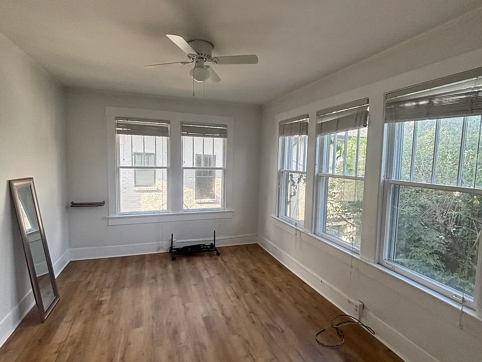 2810 Oakland Ave #5