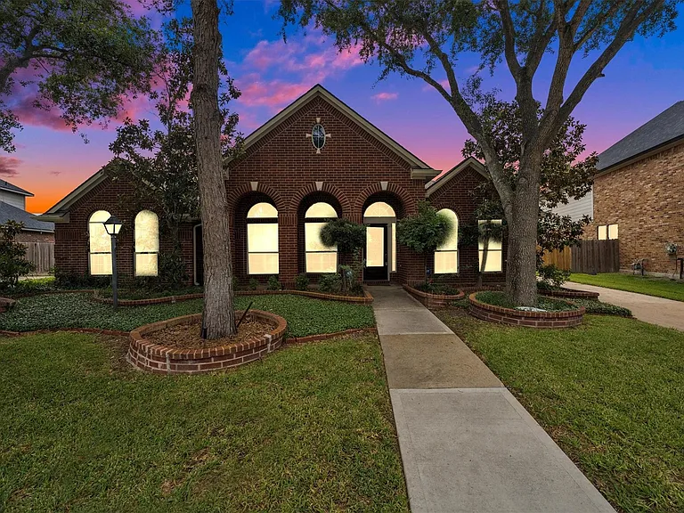 2711 Sica Hollow Ln — Photo 1