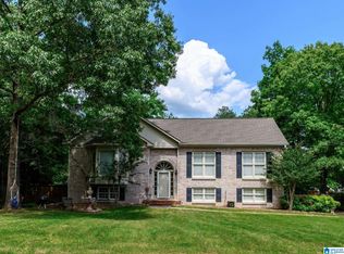 279 Milgray Ln, Calera, AL 35040