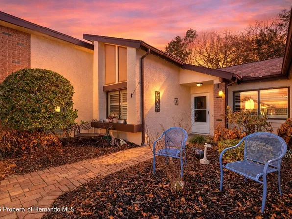 7427 Heather Walk Dr, Weeki Wachee, FL 34613