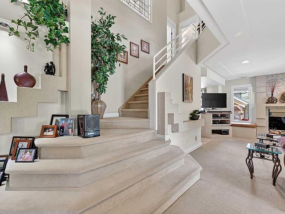 4th image of 4603 NE Virginia Dr NW