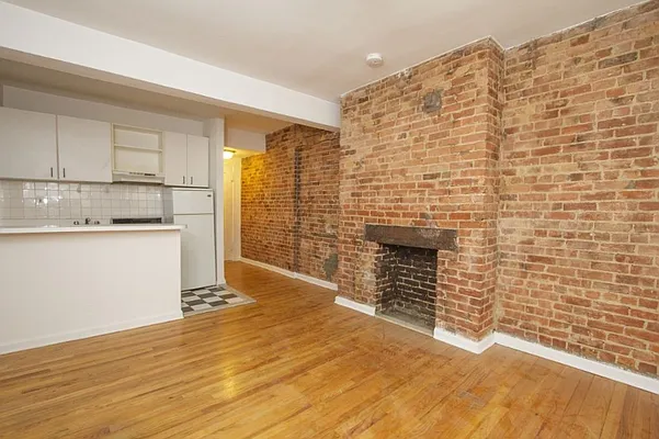 Rented by Keller Williams NYC | media 25